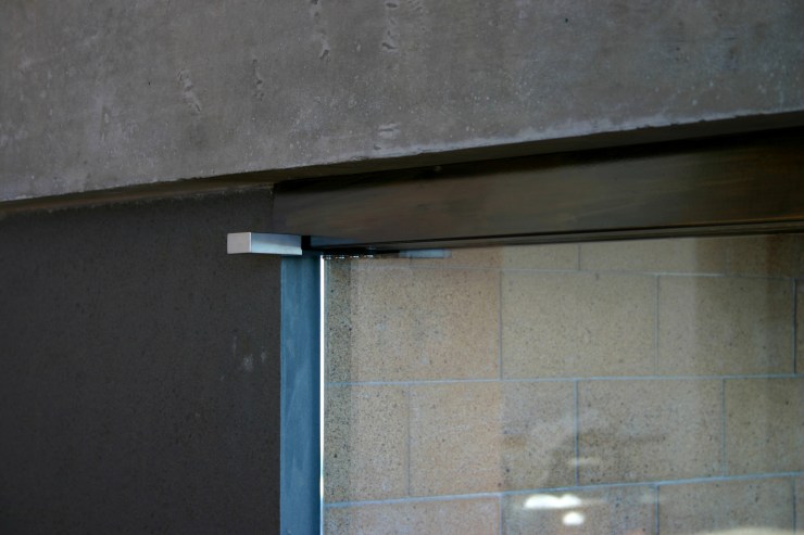 Solid stainless bar handle