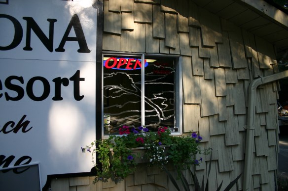 Chester Cotter right window guars